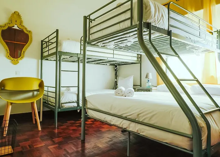 Hostel Help Yourself - Restelo