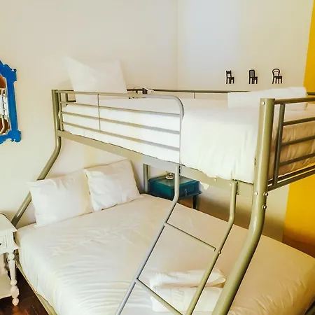 Help Yourself - Restelo Hostel Lizbona