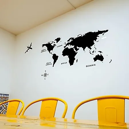 Help Yourself - Restelo Hostel Lisboa