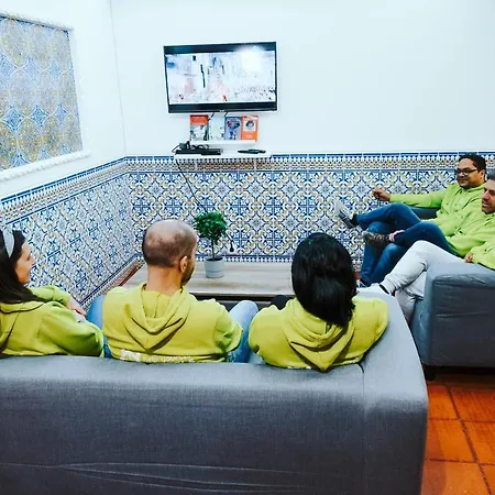 Hostal Help Yourself - Restelo Lisboa
