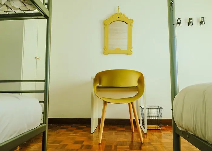 Help Yourself - Restelo Hostel