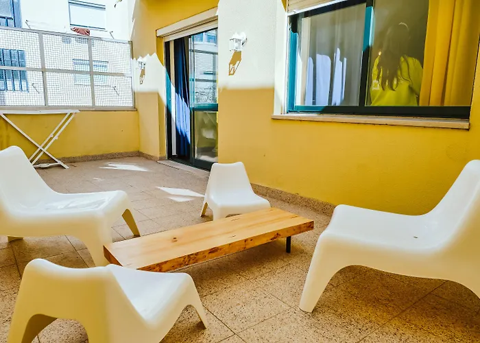 Hostel Help Yourself - Restelo